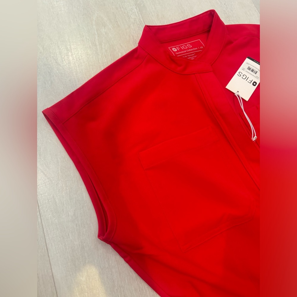 SUPERHERO POP RED Scrub Jumpsuit FIGS XS NWT - Picture 5 of 9